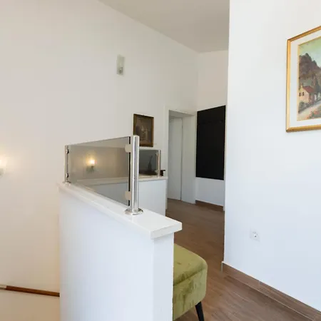 Apartment New Luxury J&m *